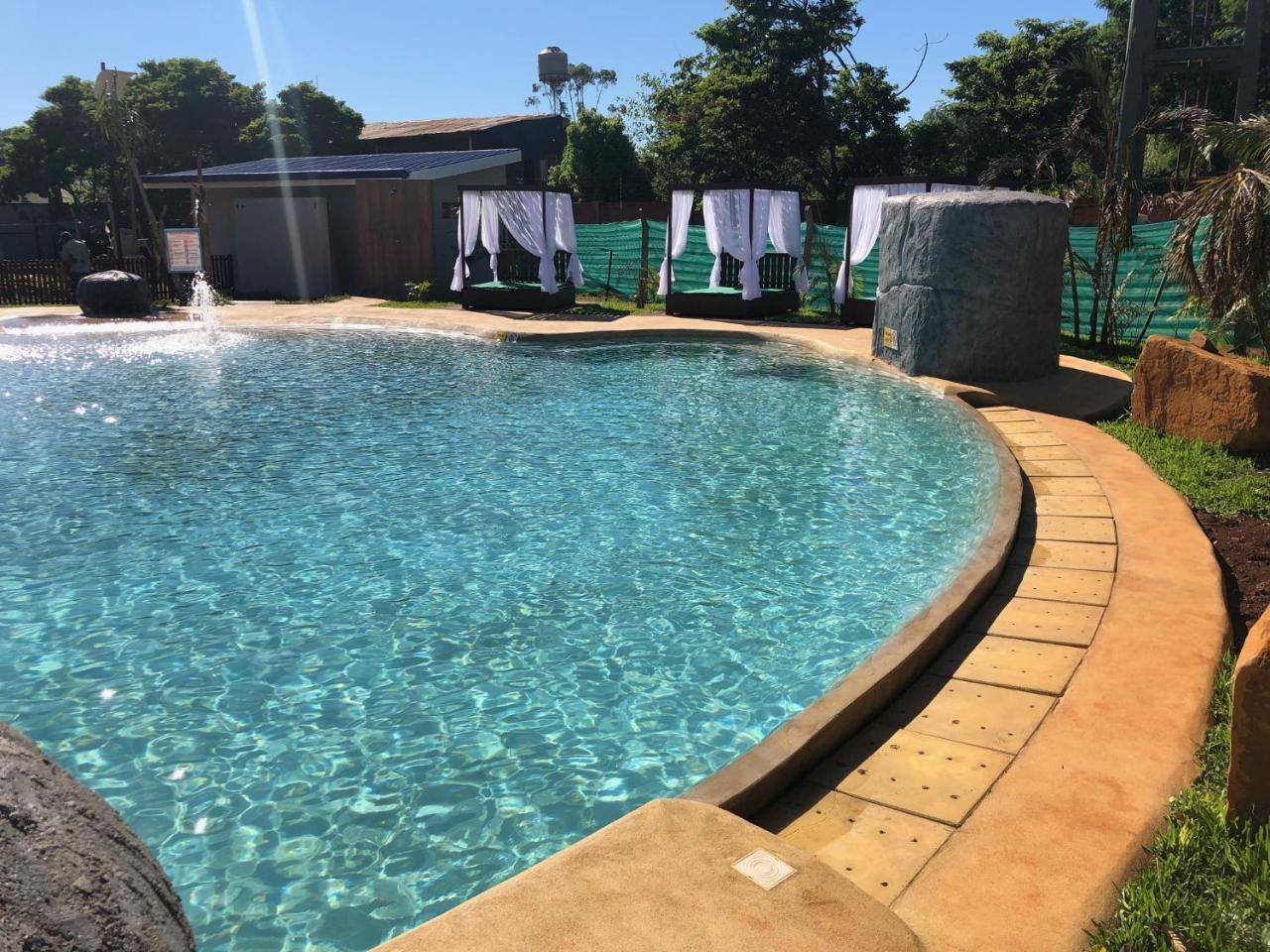 Z Hotel Boutique Puerto Iguazu Bagian luar foto